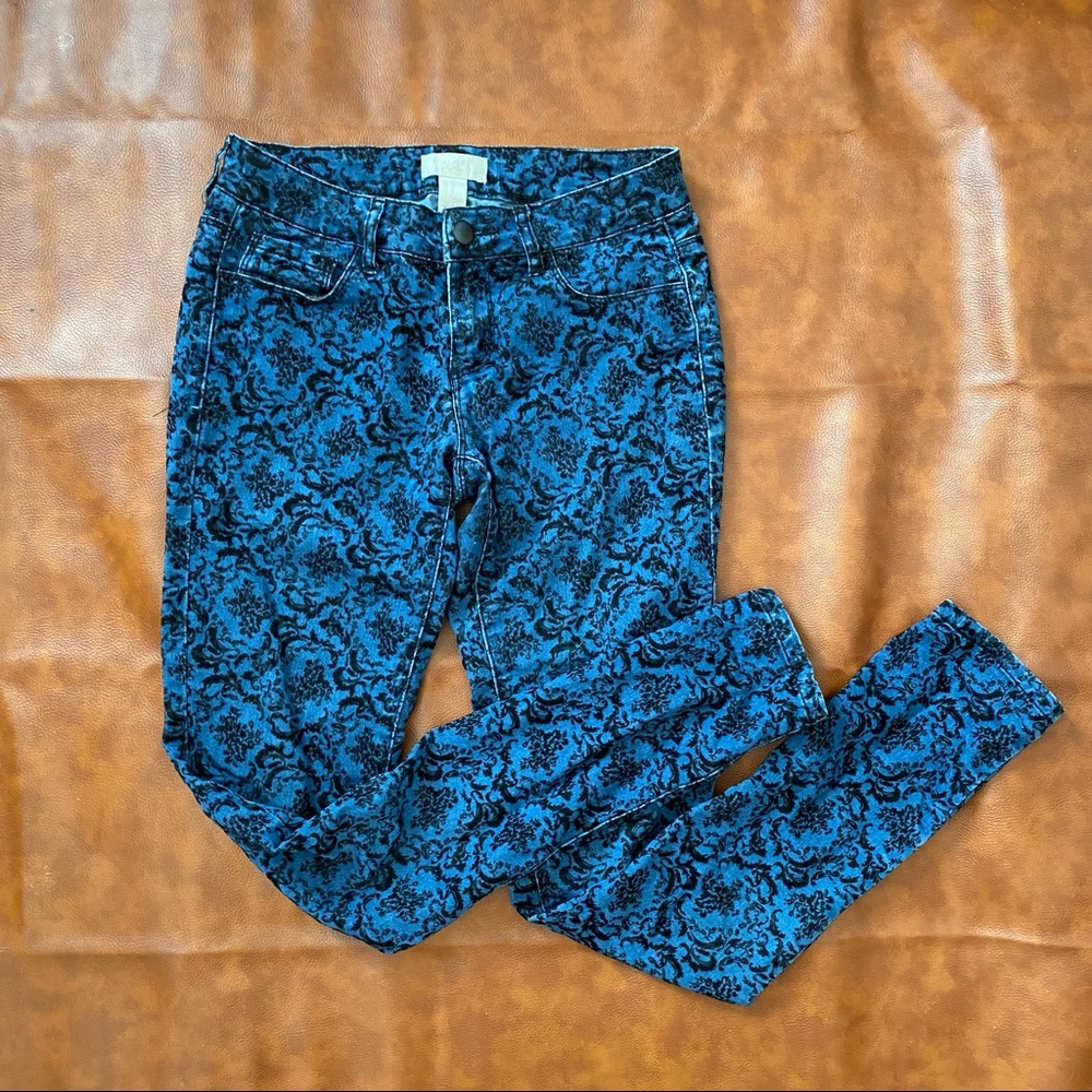 Forever 21 Velvet Pattern Blue Jeans | Skinny | Mid Rise | 24